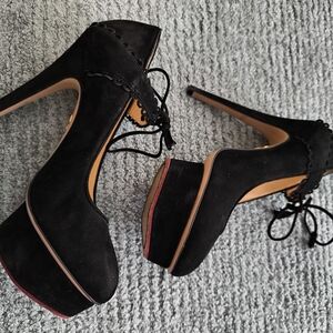 Charlotte Olympia sz 39